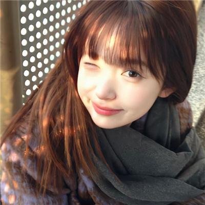 公园里的女孩